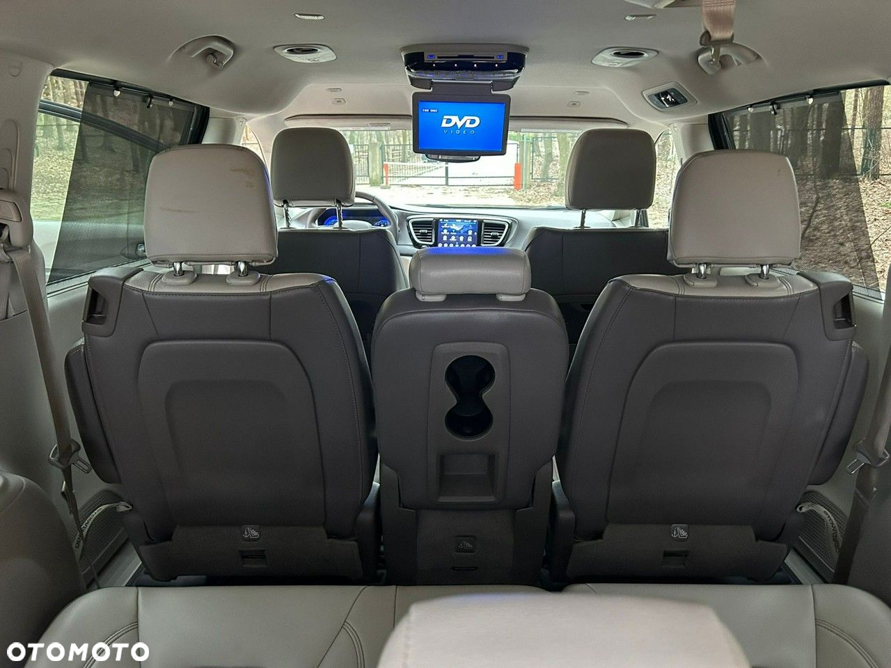 Chrysler Pacifica - 28