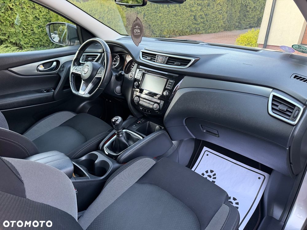 Nissan Qashqai 1.3 DIG-T Acenta - 19