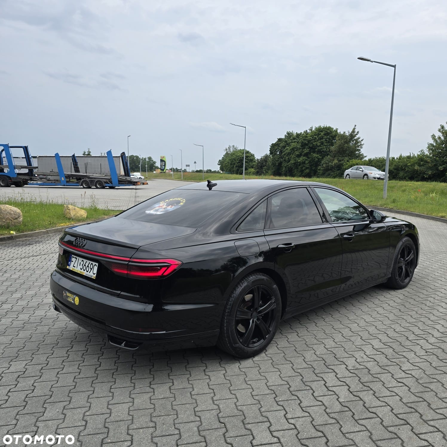 Audi A8 - 11