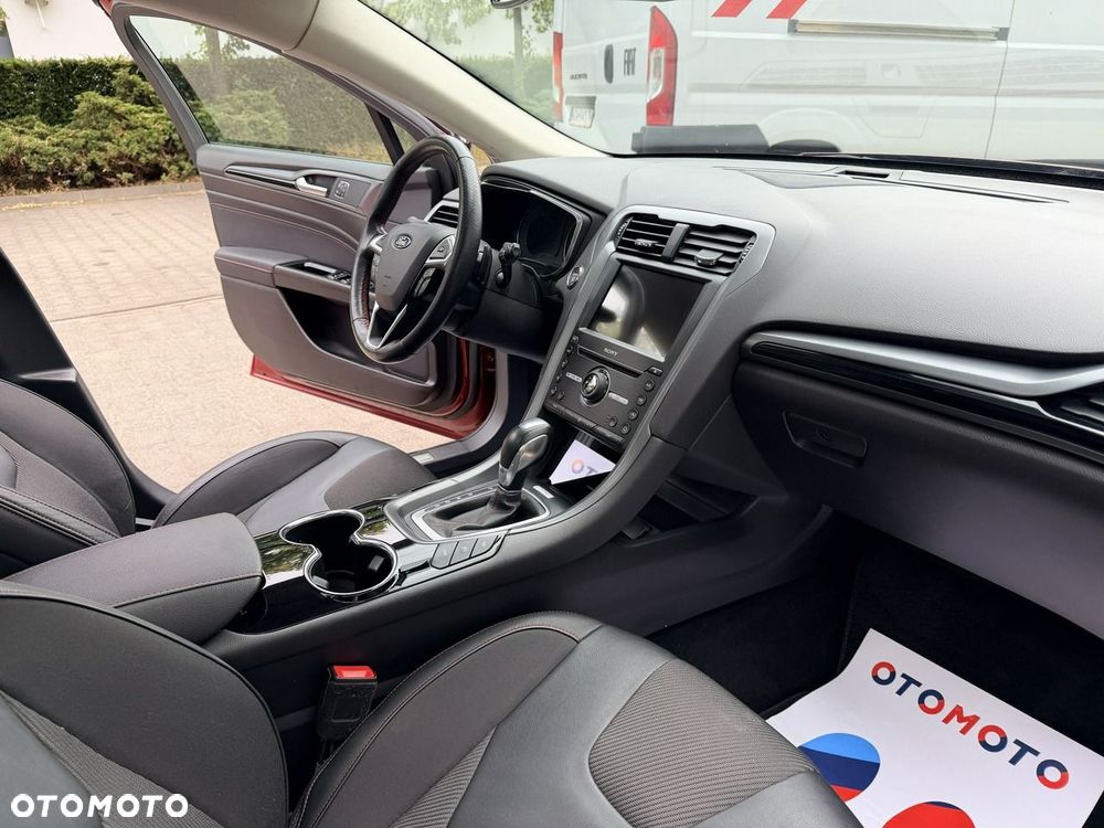 Ford Mondeo - 29