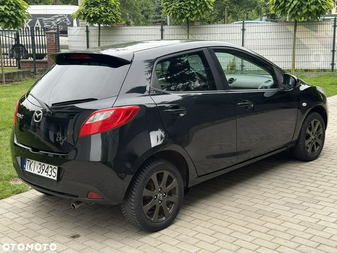 Mazda 2 - 3