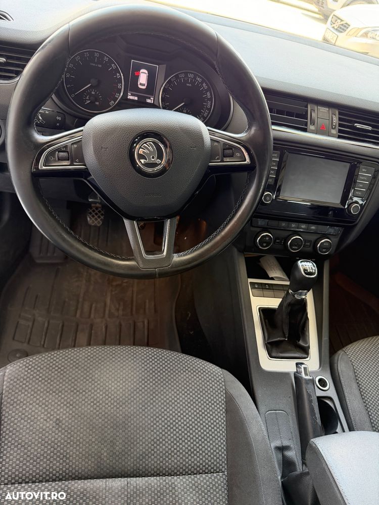 SKODA Octavia 2015 — imagine 9
