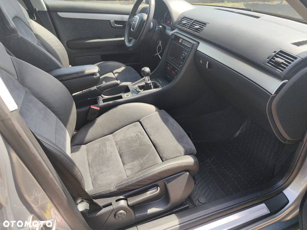 Audi A4 Avant 2.0 TDI - 13
