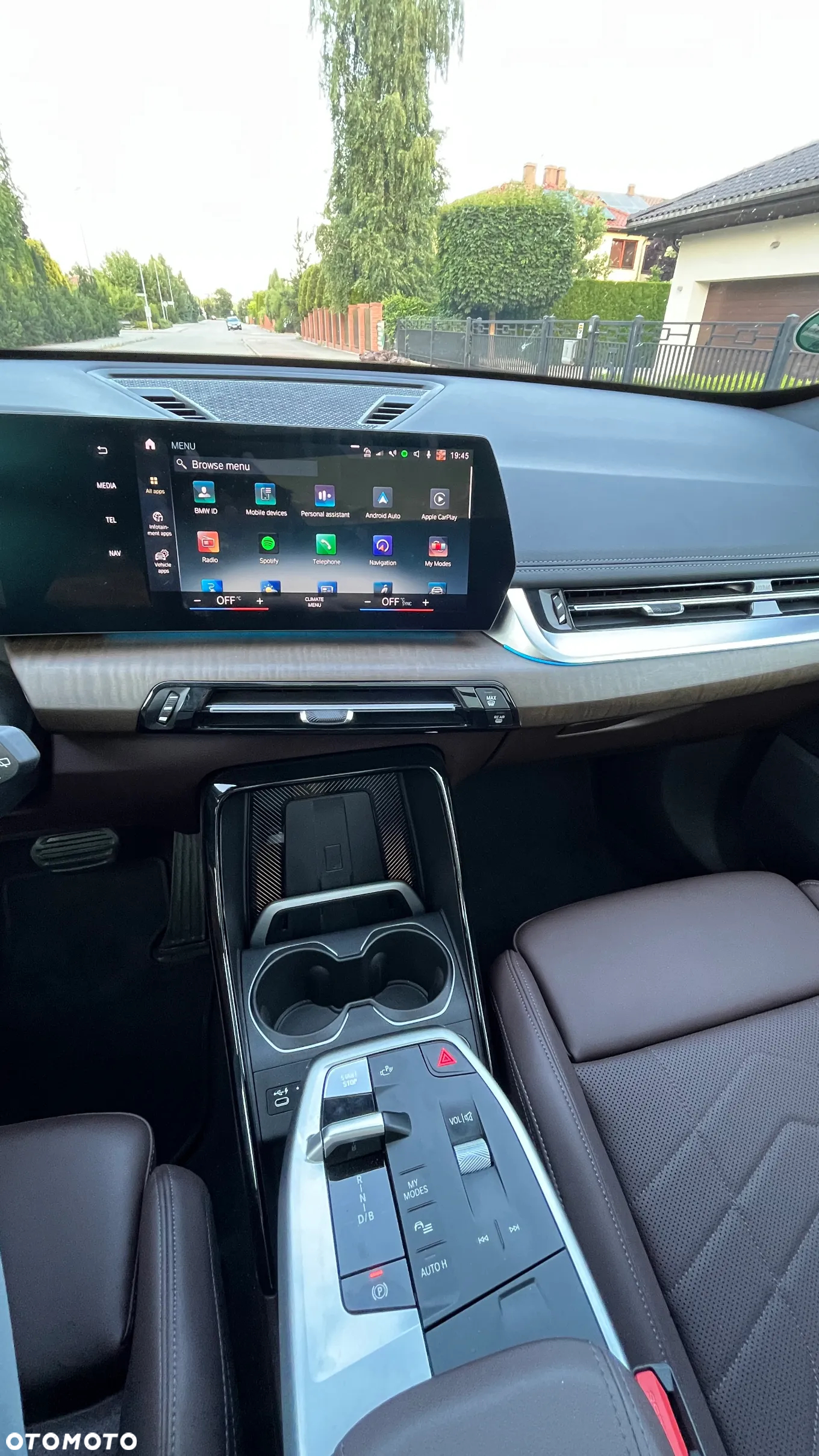 BMW iX1 xDrive30 66.5kWh xLine - 11