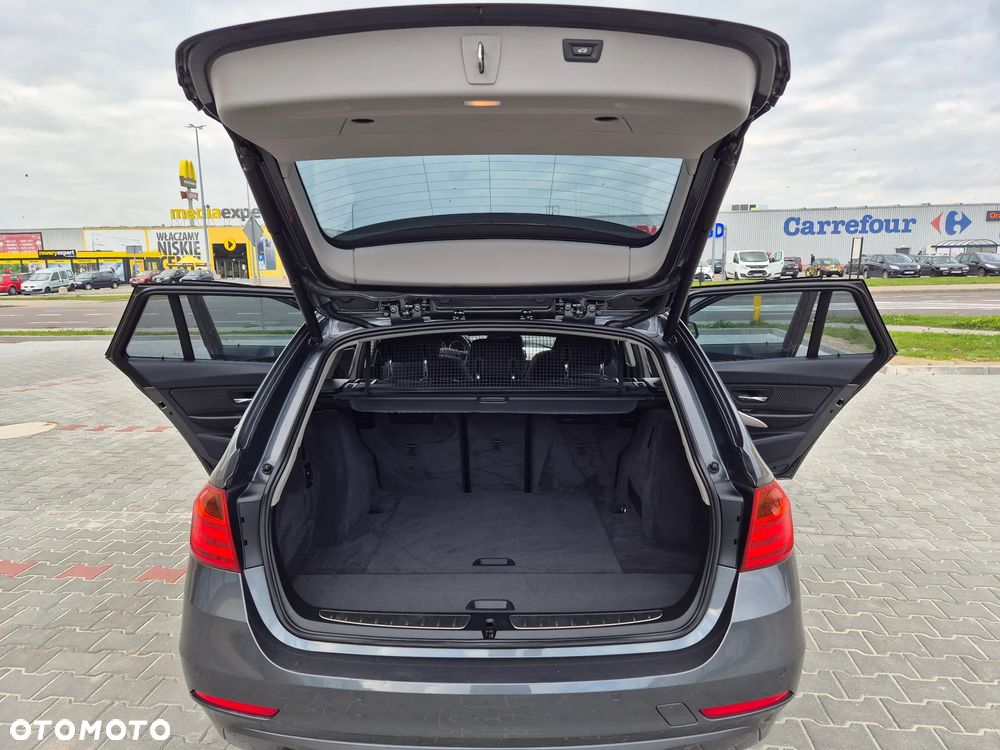 BMW Seria 3 - 17