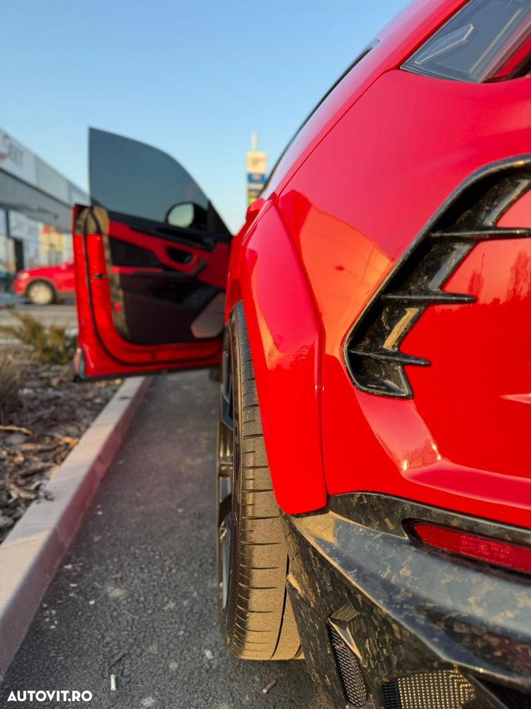 Lamborghini URUS - 7