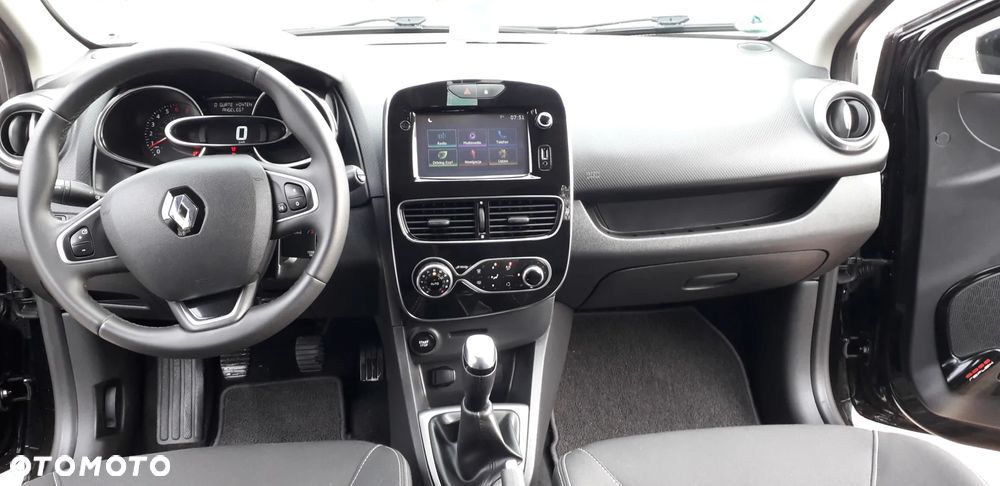 Renault Clio 1.2 16V Limited EU6 - 8