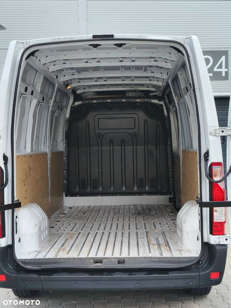 Renault Nissan Interstar to samo co Master/Movano L3H2 FV23% - 25