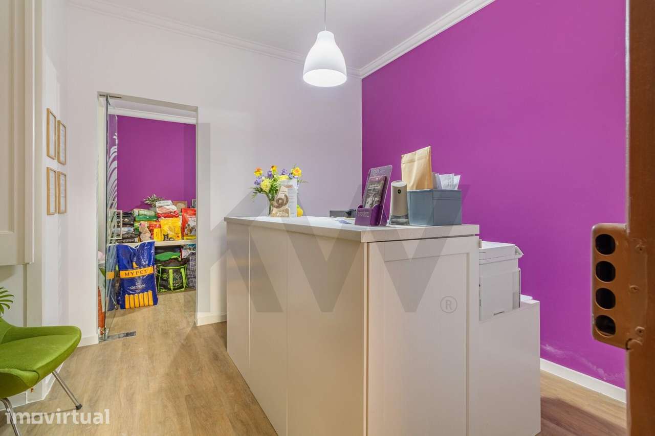 Apartamento com 7 assoalhadas com espaço exterior junto ao Saldanha - Grande imagem: 3/29