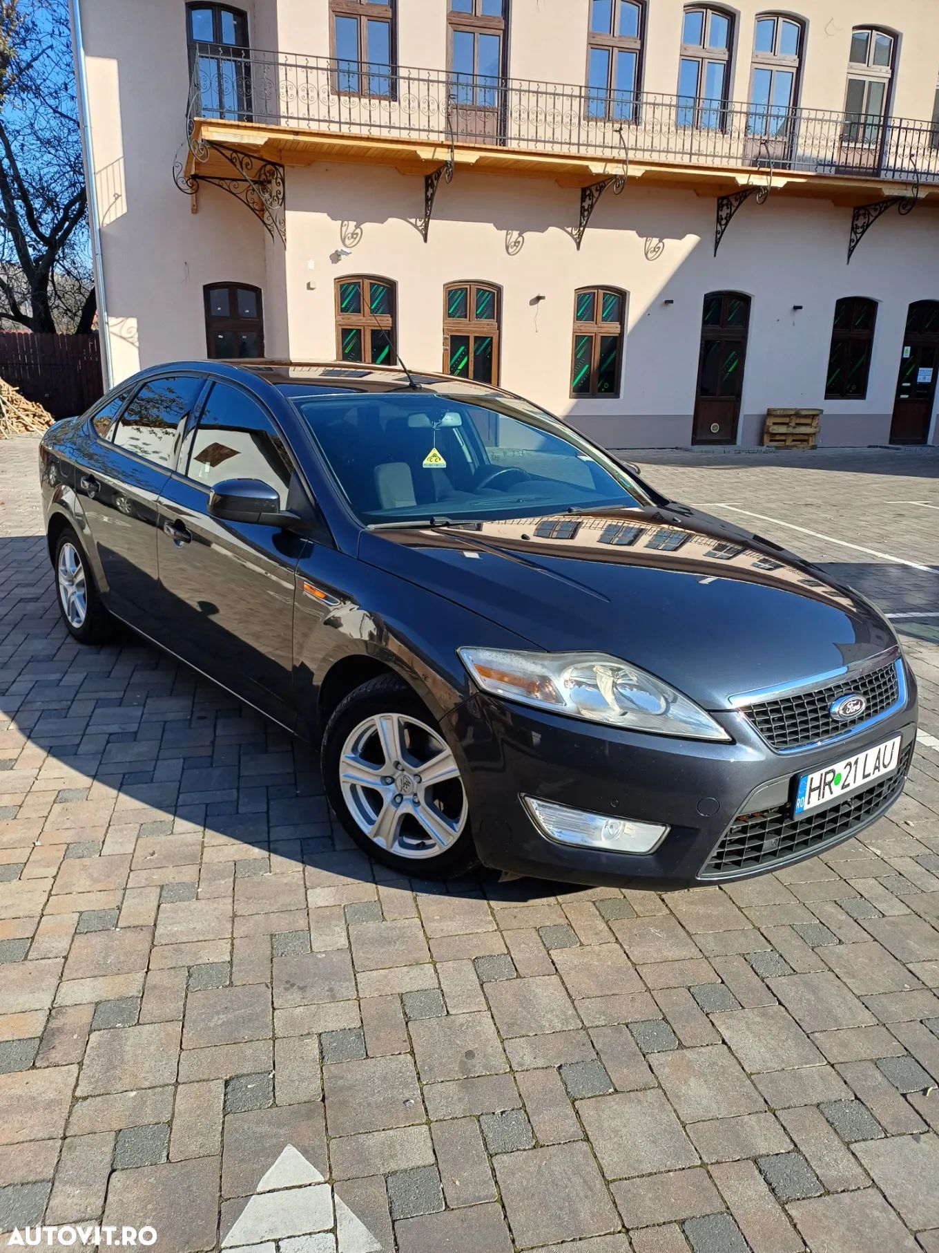 Ford Mondeo 1.8 TDCi Ambiente - 1