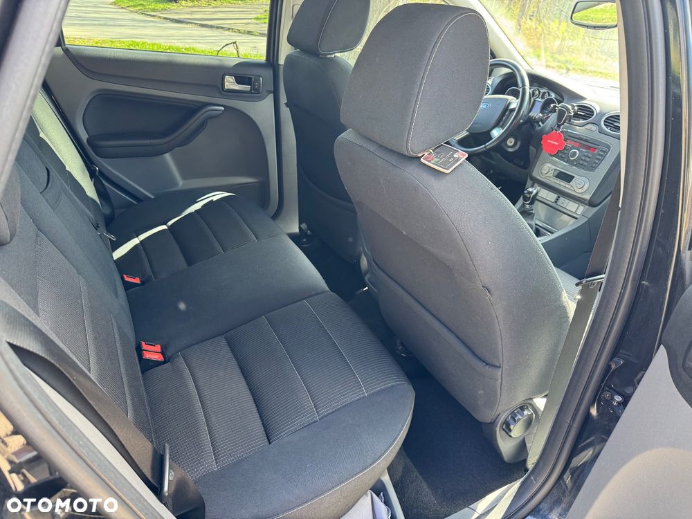 Ford Focus 1.8 FF Ambiente - 6