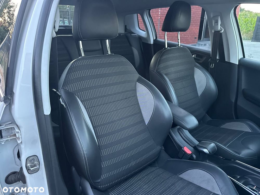 Peugeot 2008 PureTech 110 Stop&Start EAT6 Allure - 9