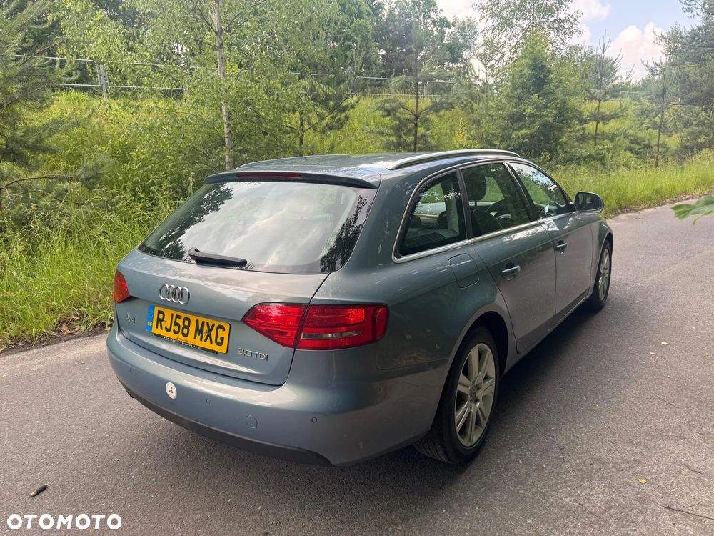 Audi A4 Avant - 2