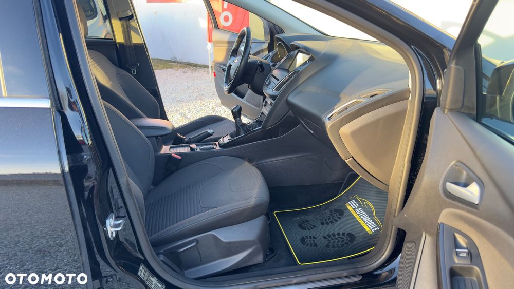 Ford Focus Turnier 1.0 EcoBoost Start-Stopp-System Titanium - 29