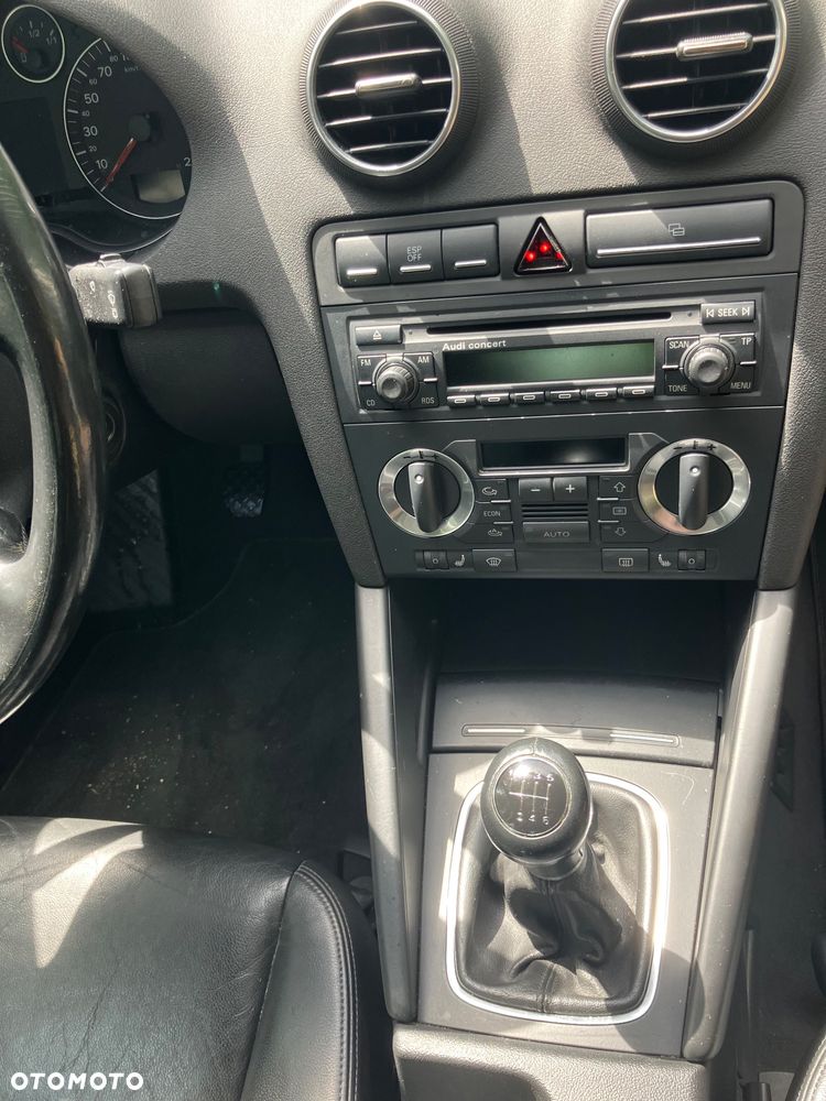 Audi A3 Sportback 2.0 TDI Ambiente - 10