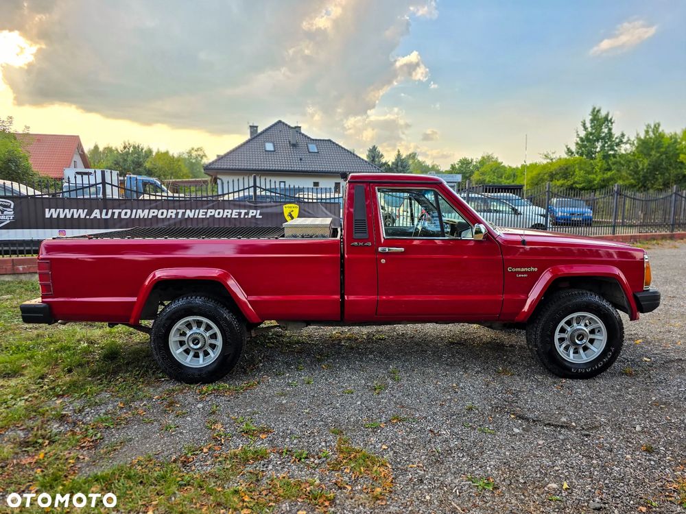 Jeep Comanche - 7