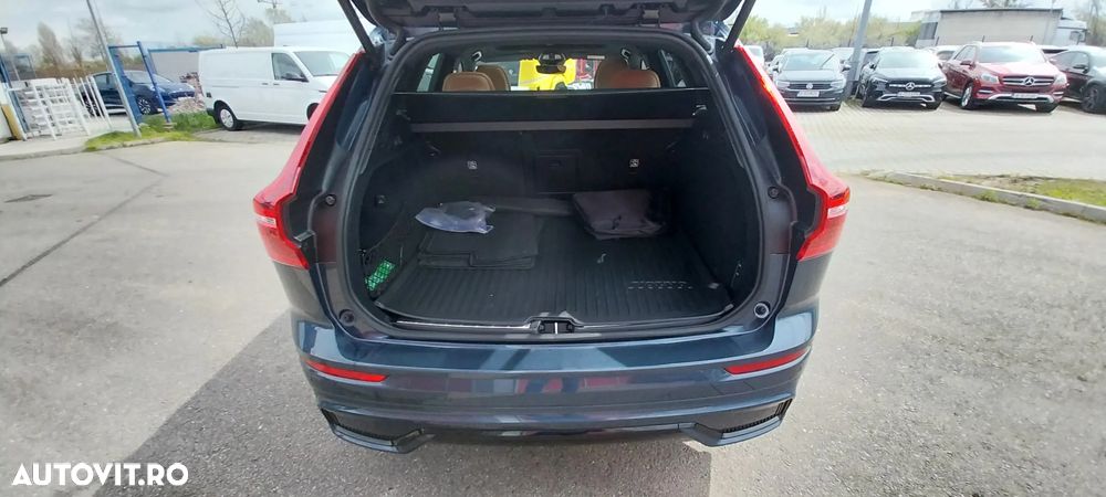 Volvo XC 60 B4 D AWD Ultimate Dark - 7