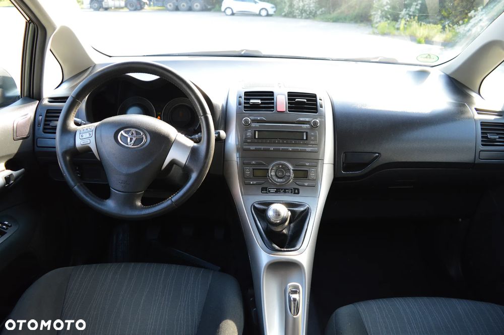 Toyota Auris 1.4 D-4D Premium - 14