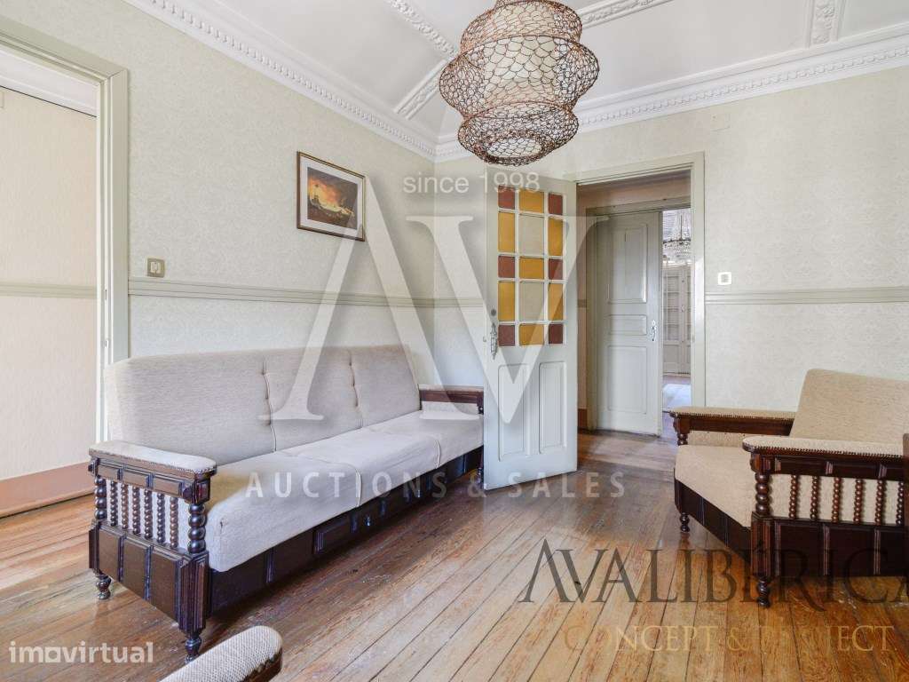 T3 de Charme para Remodelar, no Centro Histórico de Leiria - Grande imagem: 2/13