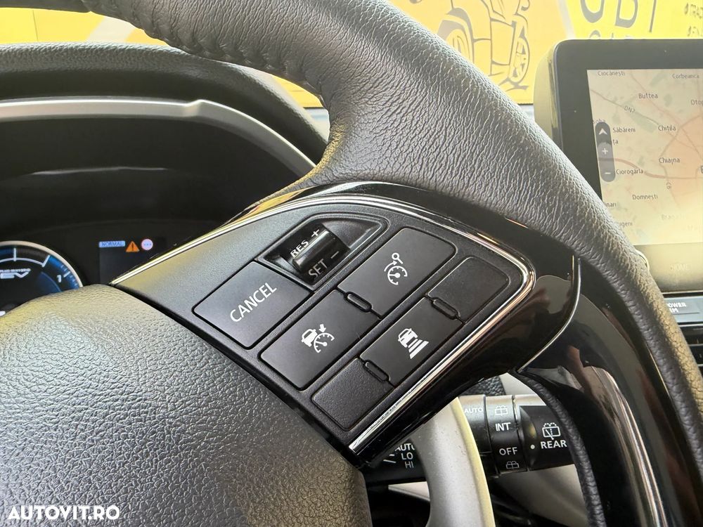 Mitsubishi Eclipse-Cross 4WD Select Black - 22