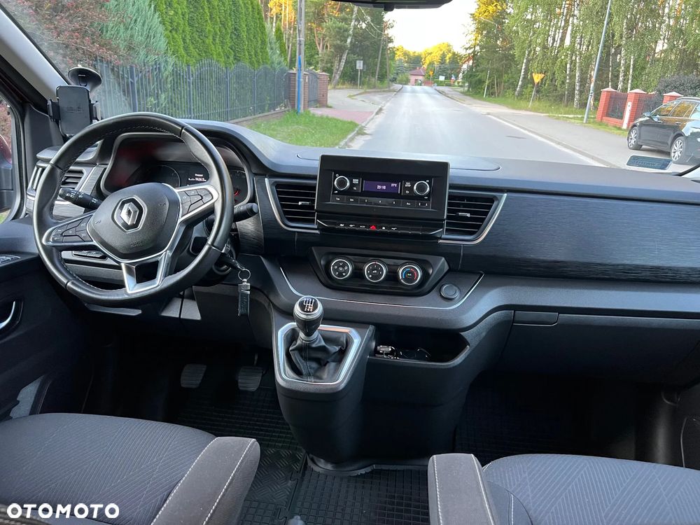 Renault Trafic - 17