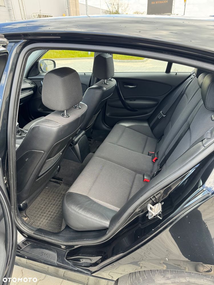 BMW Seria 1 - 12