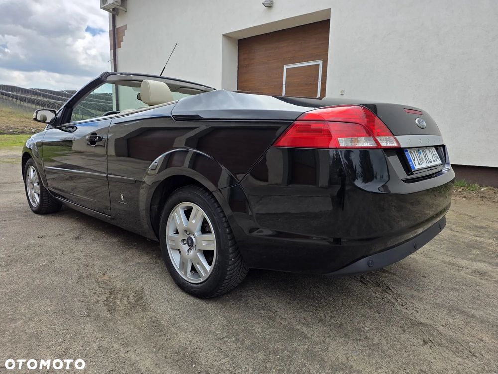 Ford Focus 2.0 16V Titanium - 33