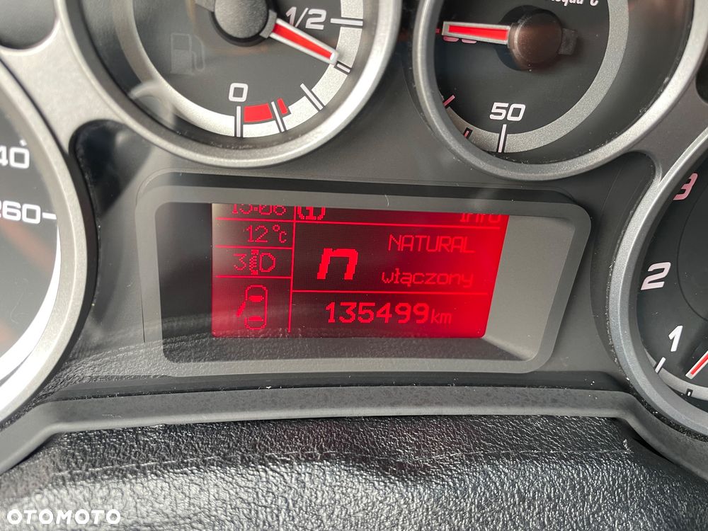 Alfa Romeo Mito - 35