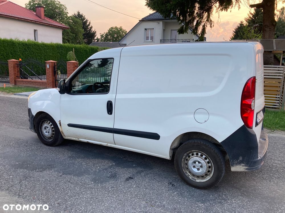 Fiat Doblo - 12