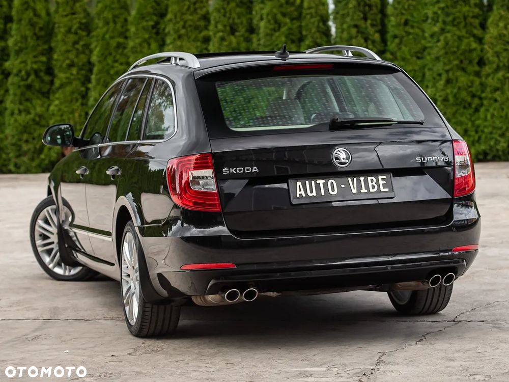Skoda Superb 2.0 TSI DSG Exclusive - 9