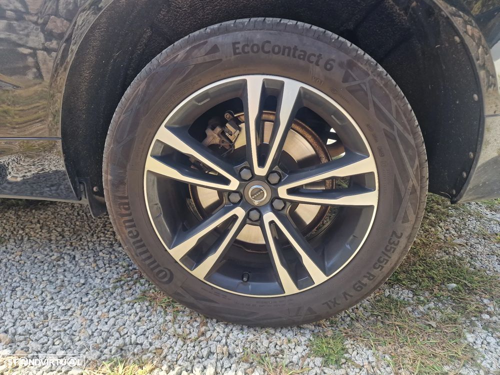 Volvo XC 60 2.0 T8 PHEV R-Design AWD - 17