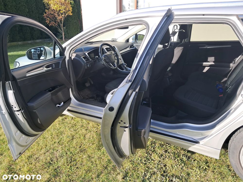 Ford Mondeo 2.0 TDCi STart-Stopp PowerShift-Aut Titanium - 5