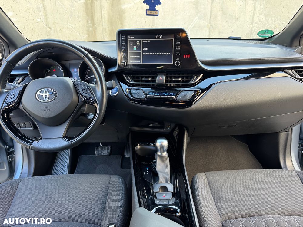 Toyota C-HR 2.0 Hybrid Team Deutschland - 24