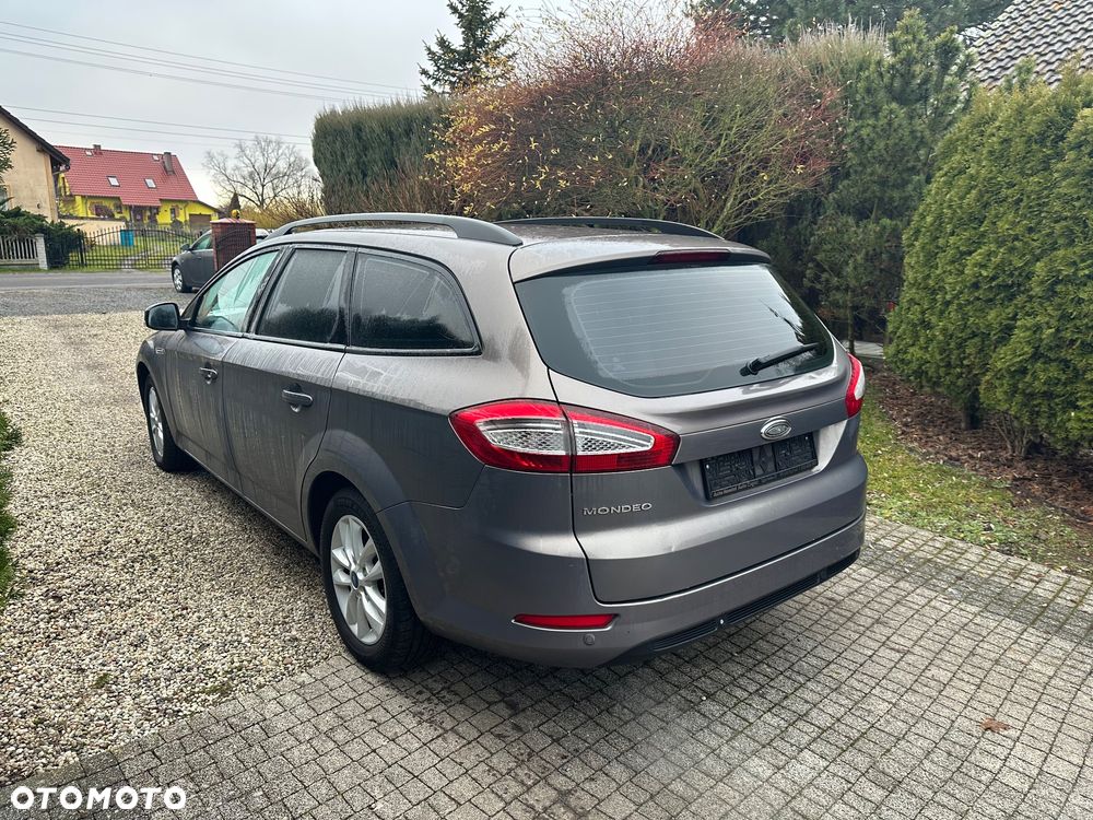 Ford Mondeo SW - 4