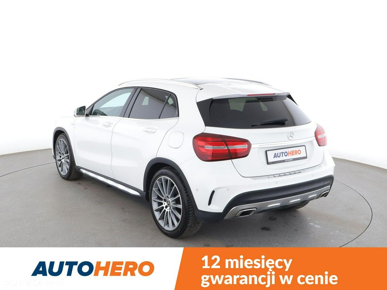 Mercedes-Benz GLA 180 7G-DCT UrbanStyle Edition - 4