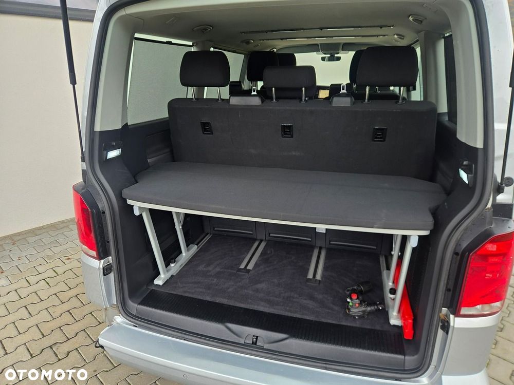 Volkswagen Multivan - 17