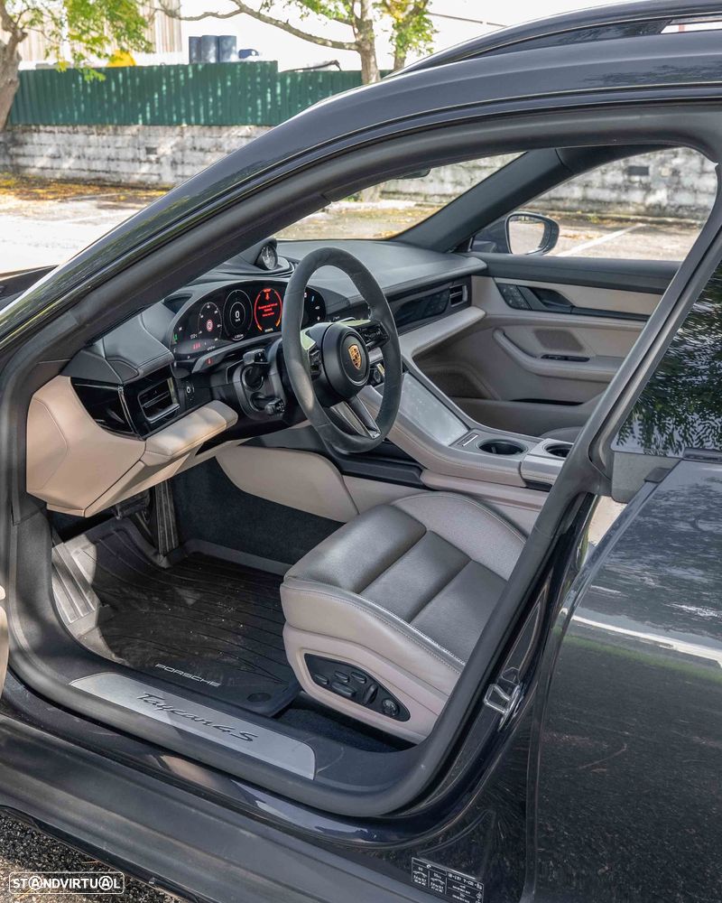 Porsche Taycan Cross Turismo 4S Sport bateria Performance Plus - 13