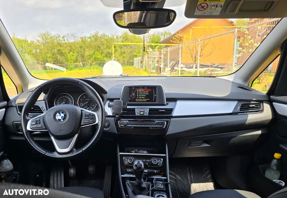 BMW Seria 2 216d - 13