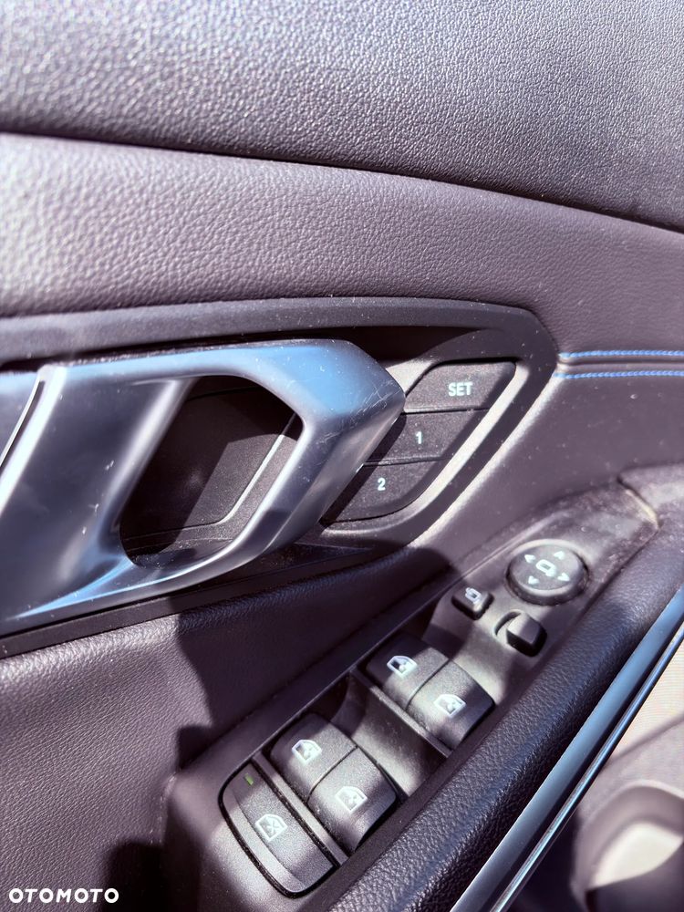 BMW Seria 3 320d M Sport - 7