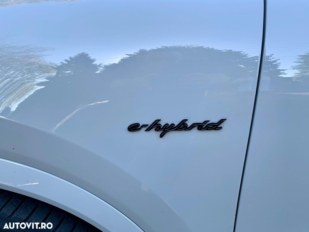 Porsche Cayenne - 29