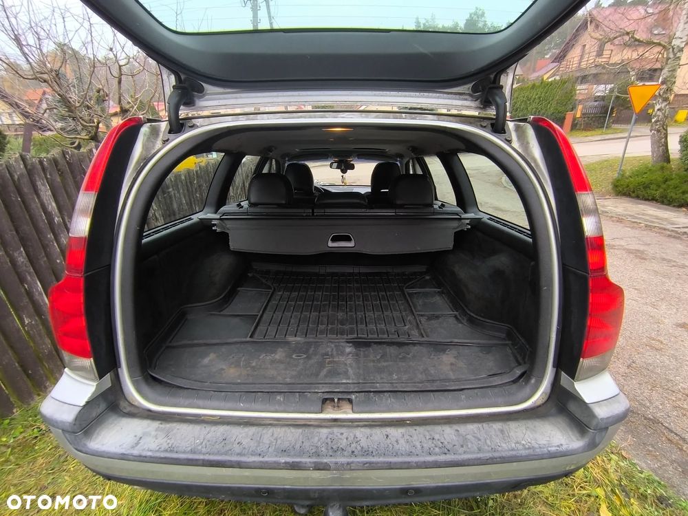 Volvo V70 2.5T Summum - 6