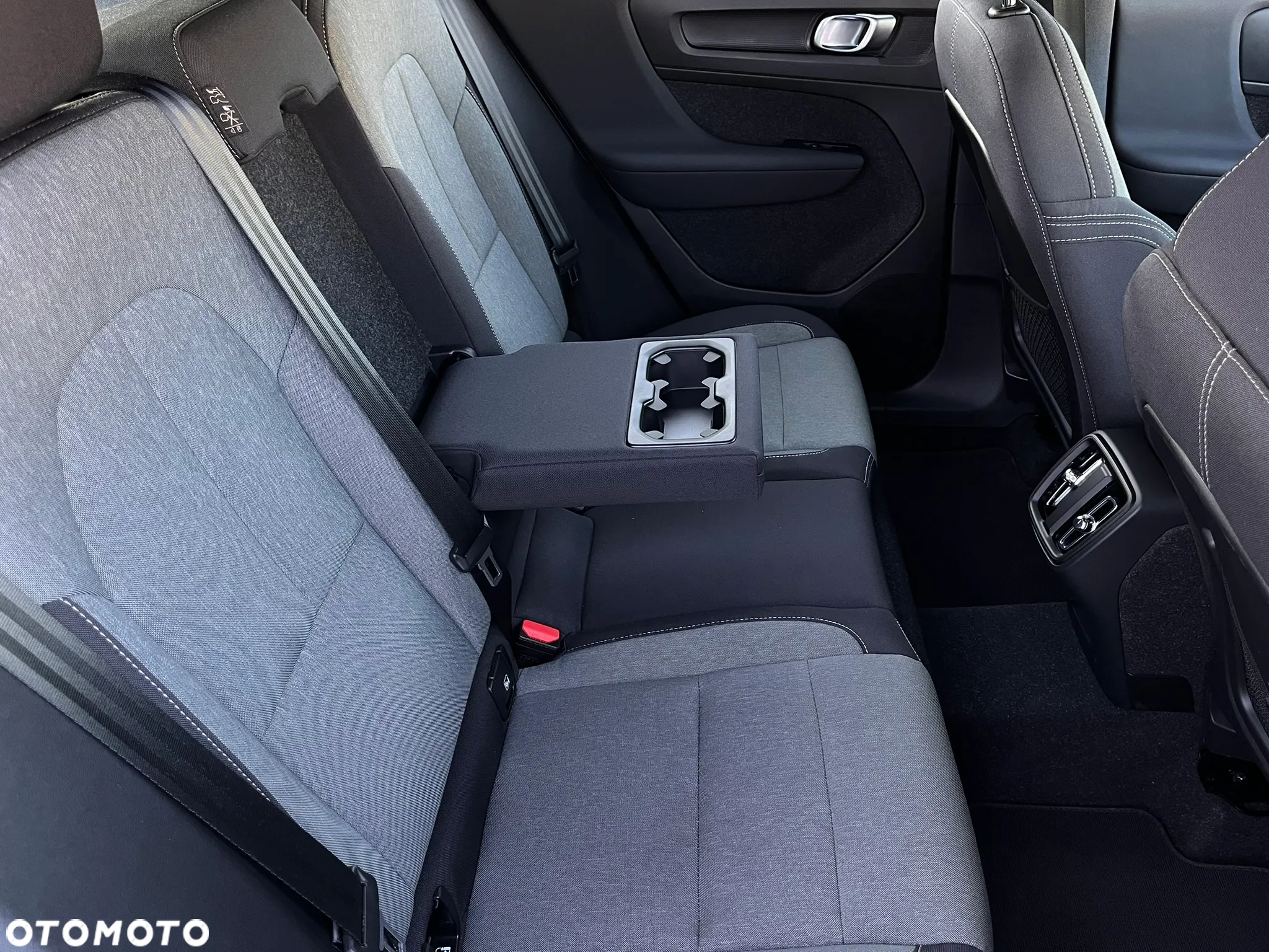 Volvo XC 40 B3 Core - 8