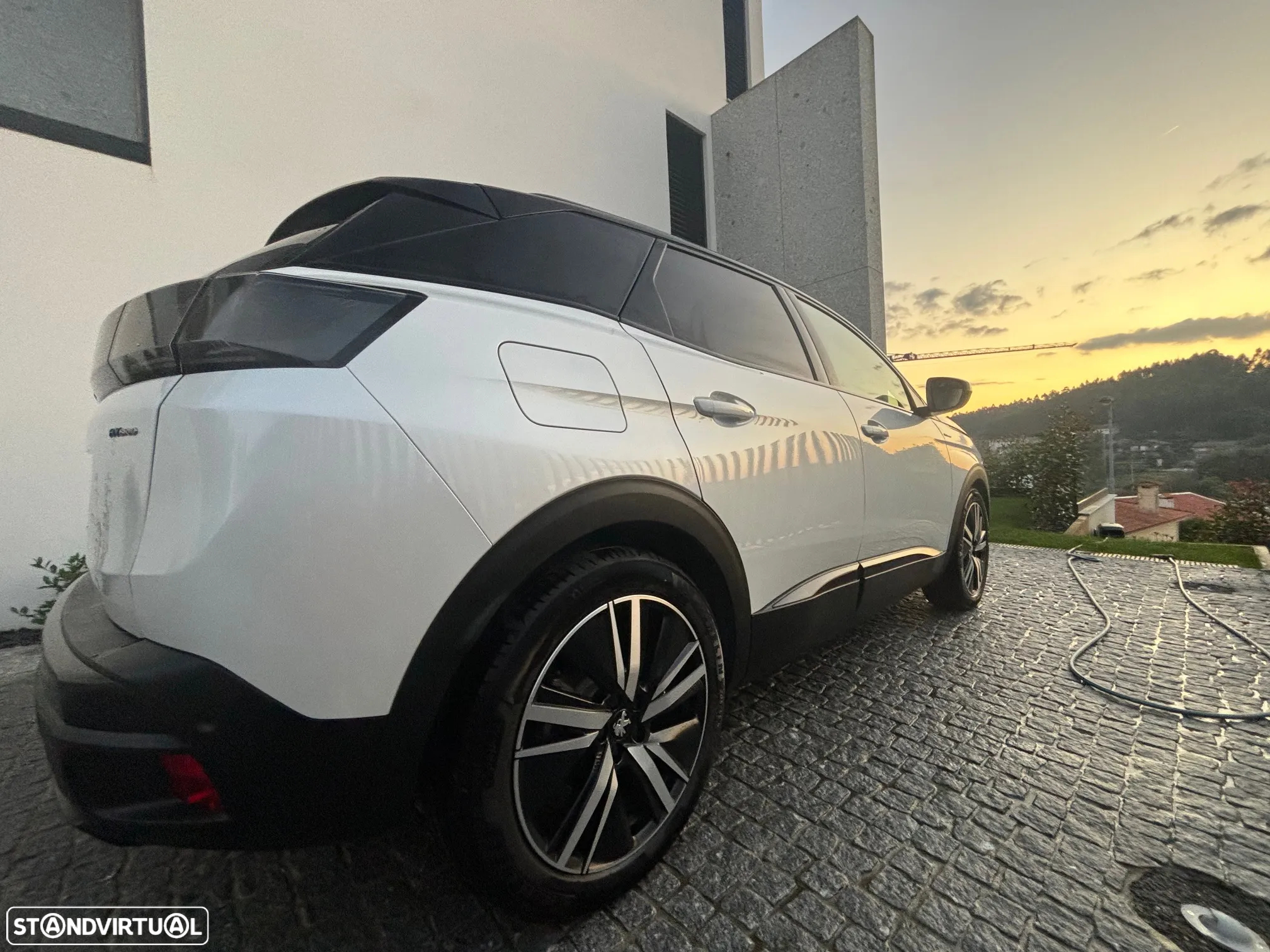 Peugeot 3008 1.6 Hybrid GT Pack e-EAT8 - 6