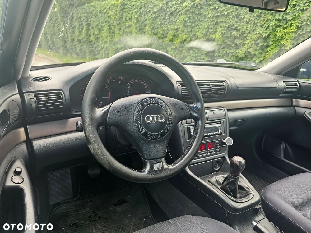 Audi A4 Limousine 1.8 - 14