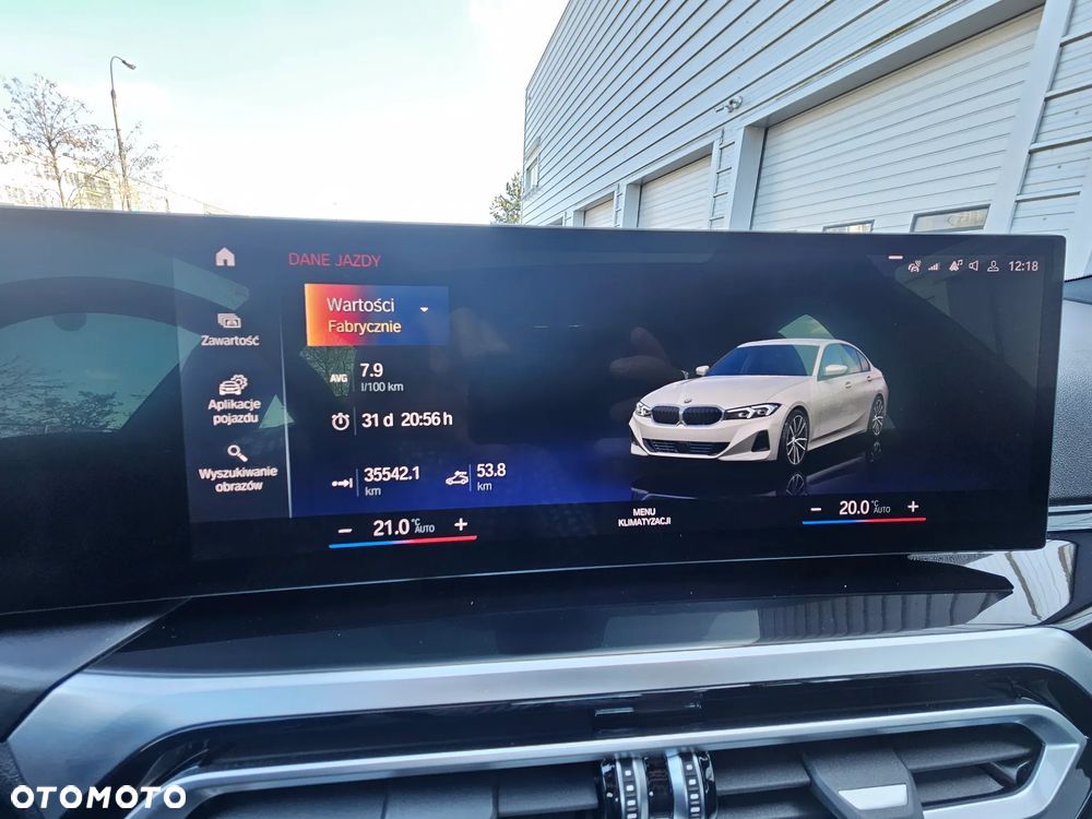 BMW Seria 3 330i - 27