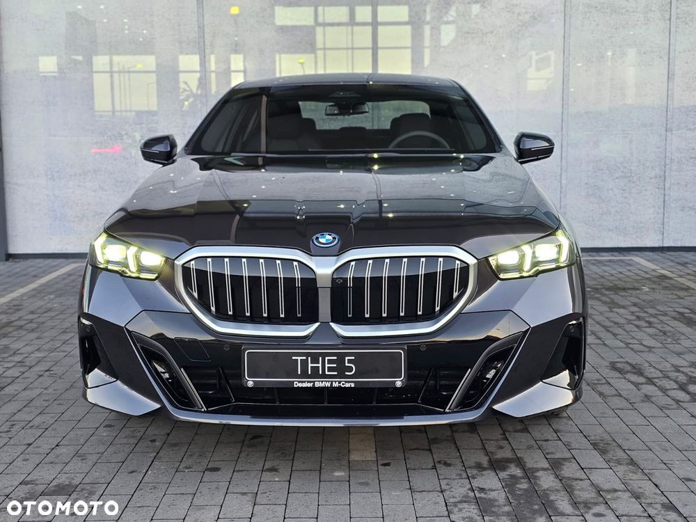 BMW Seria 5 530e xDrive PHEV - 8
