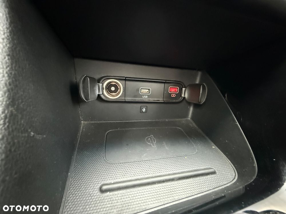 Kia Niro 1.6 GDI PHEV 2WD OPF Edition 7 - 38