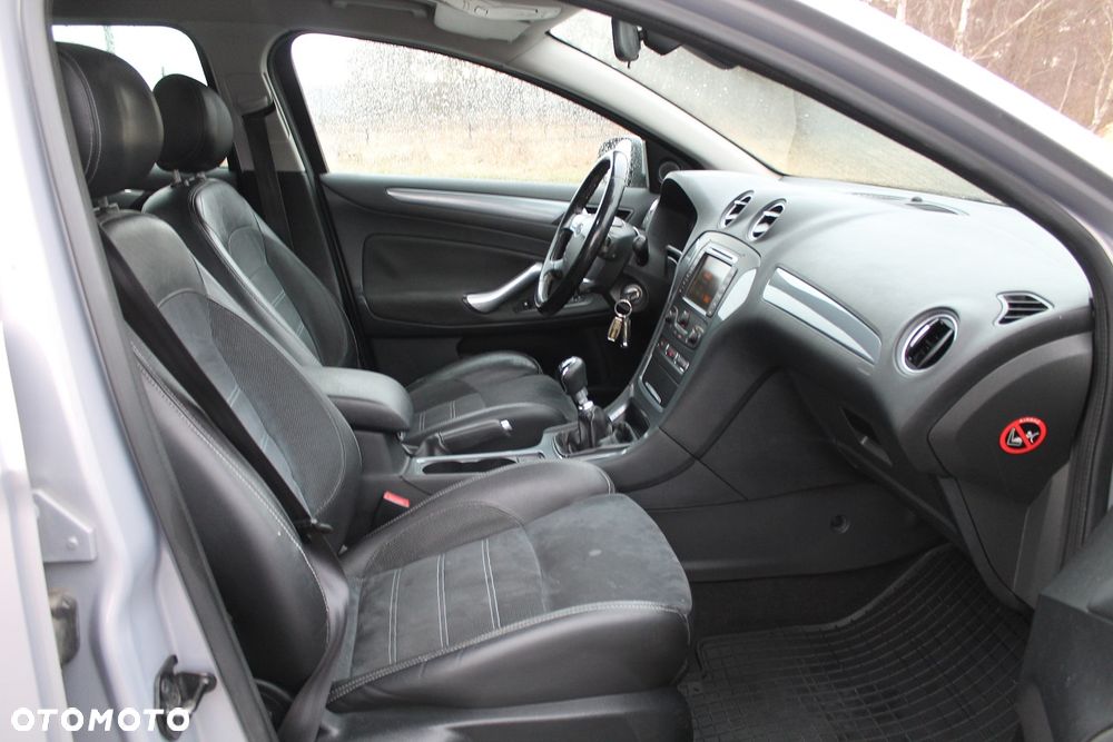 Ford Mondeo SW 2.0 TDCi Titanium - 19