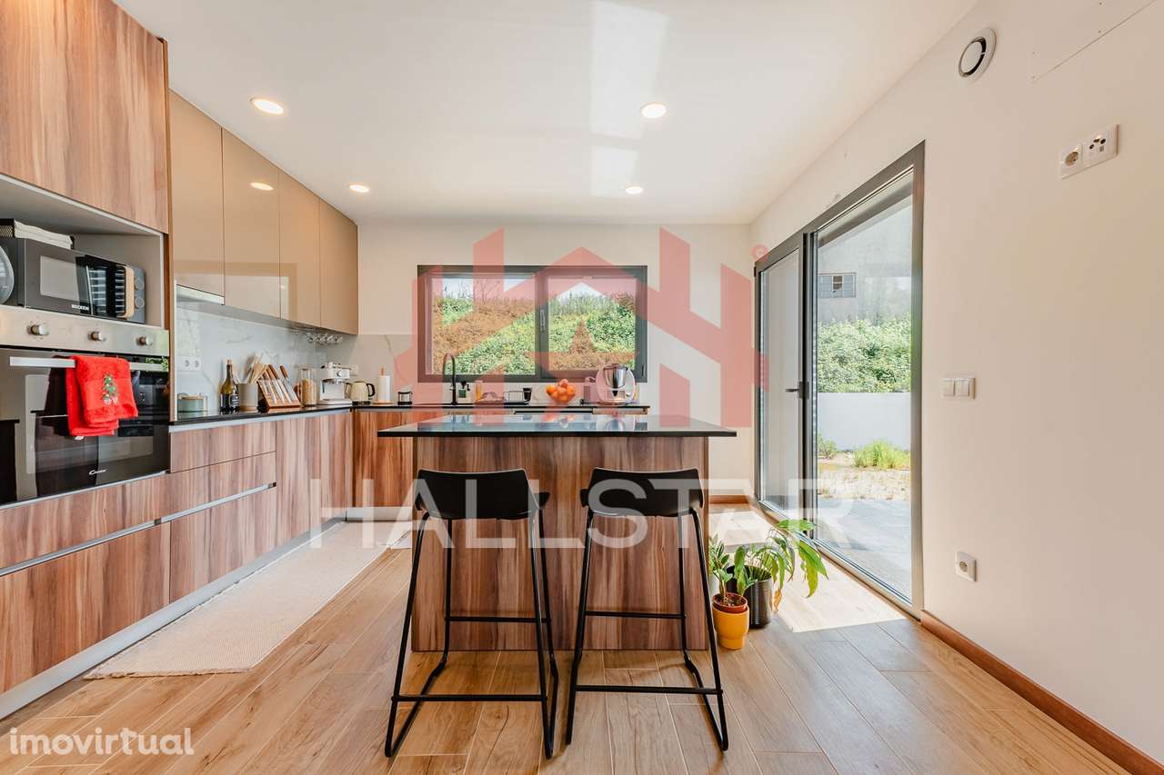 Moradia T3 / Acabamentos Contemporâneos / Apariços - Grande imagem: 2/35