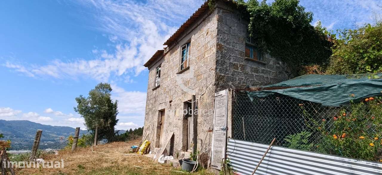 Casa para Recuperar com 7.500 m2 de Terreno – Távora (São Vicente) - Grande imagem: 2/21